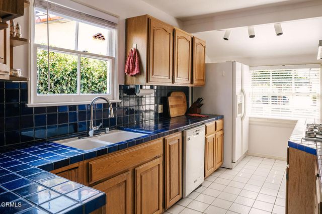 2046 Stratford Avenue, South Pasadena, CA 91030