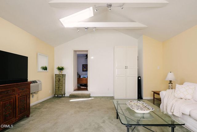 2046 Stratford Avenue, South Pasadena, CA 91030