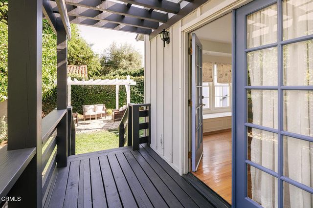 2046 Stratford Avenue, South Pasadena, CA 91030