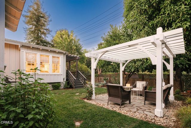 2046 Stratford Avenue, South Pasadena, CA 91030