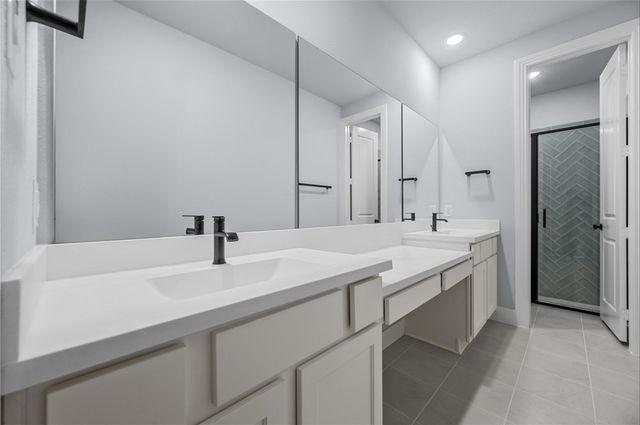 552 Station Drive, Waxahachie, TX 75167