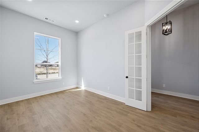 552 Station Drive, Waxahachie, TX 75167
