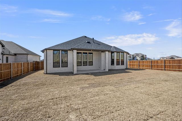 552 Station Drive, Waxahachie, TX 75167