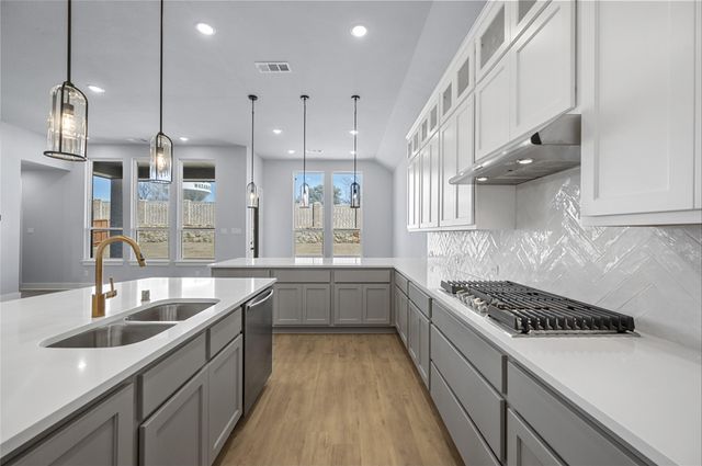 552 Station Drive, Waxahachie, TX 75167