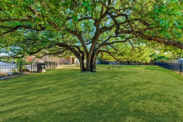 9400 Privet DR, Austin, TX 78748