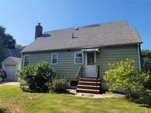 84-18 Commonwealth Boulevard, Bellerose, NY 11426