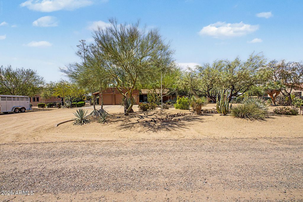 38408 N 23RD Drive, Phoenix, AZ 85086 — exterior