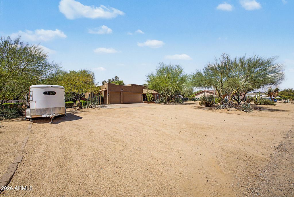 38408 N 23RD Drive, Phoenix, AZ 85086 — photo 2