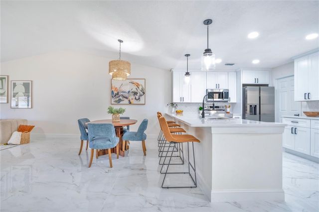 18314 AINTREE COURT, Tampa, FL 33647