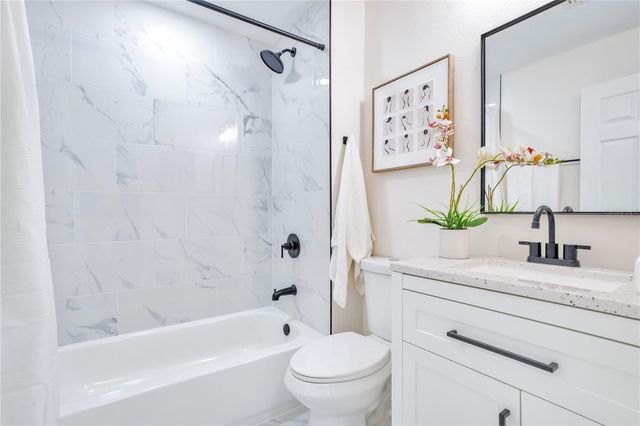 18314 AINTREE COURT, Tampa, FL 33647