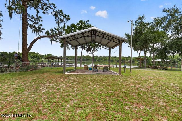 254 OLD WOODS Road, Interlachen, FL 32148