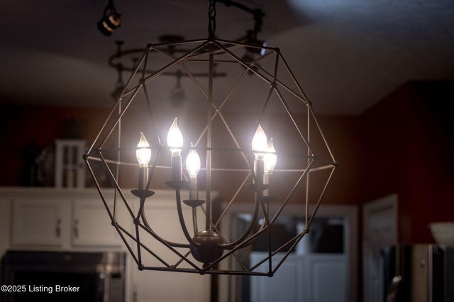 2105 Sugar Maple Dr, La Grange, KY 40031