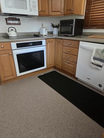 3601 Michigan AVENUE, Manitowoc, WI 54220