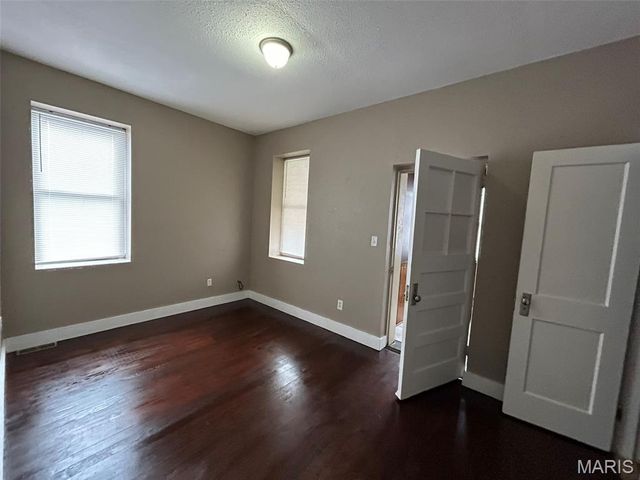 3941 Minnesota Avenue, St Louis, MO 63118