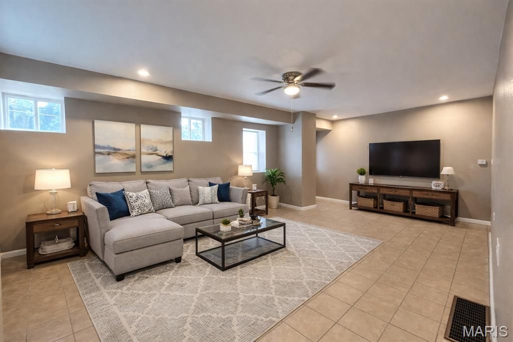 3941 Minnesota Avenue, St Louis, MO 63118