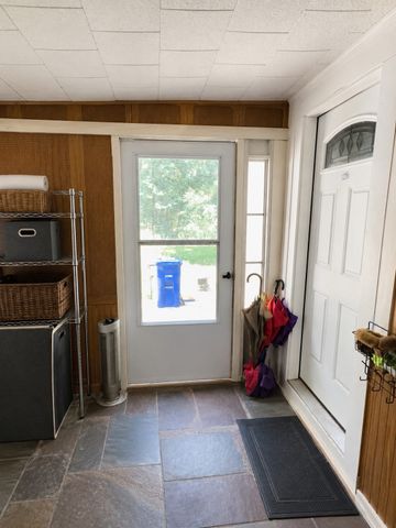 801 Merriam, Leominster, MA 01453