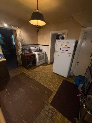 801 Merriam, Leominster, MA 01453