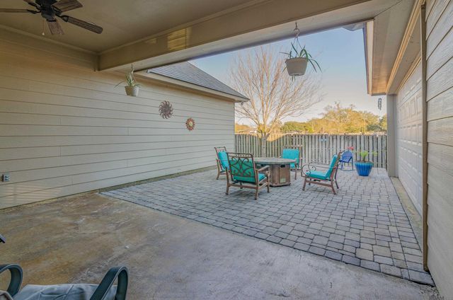 13008 Dutchtown Mill Dr, Gonzales, LA 70737