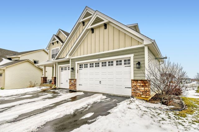 505 6th Street Lane N, Lake Elmo, MN 55042