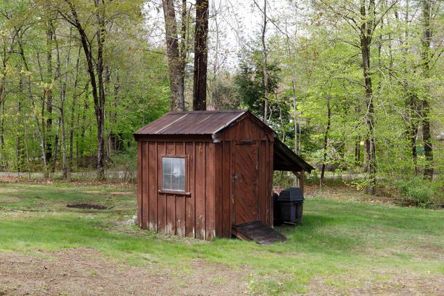 196 Clothespin Bridge Road, Webster, NH 03303
