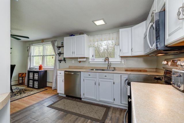 196 Clothespin Bridge Road, Webster, NH 03303
