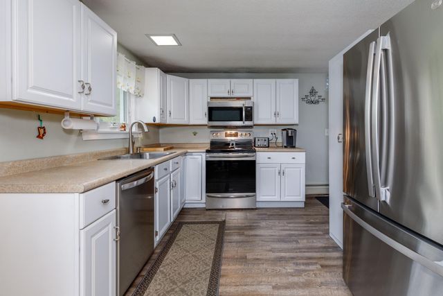 196 Clothespin Bridge Road, Webster, NH 03303