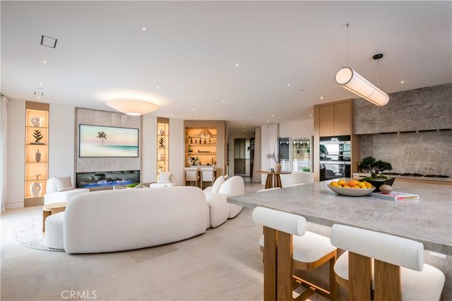 1 Stickley Drive, Laguna Beach, CA 92651