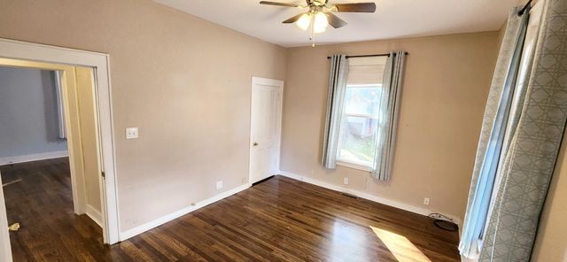 424 Walnut Street, Carthage, MO 64836