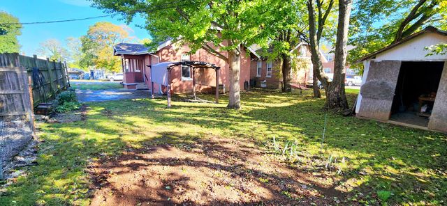 424 Walnut Street, Carthage, MO 64836