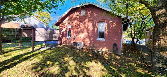 424 Walnut Street, Carthage, MO 64836