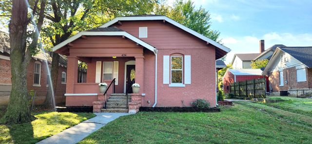 424 Walnut Street, Carthage, MO 64836