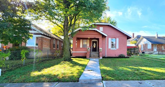 424 Walnut Street, Carthage, MO 64836