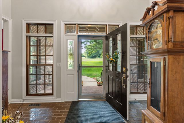 1695 Signal Point Drive, Niles, MI 49120