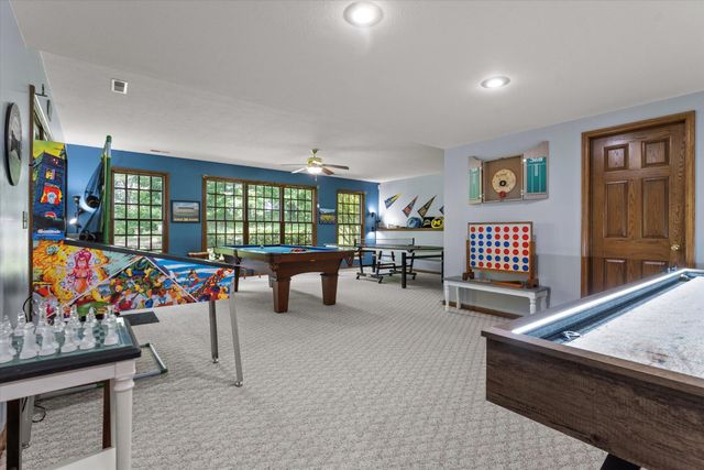 1695 Signal Point Drive, Niles, MI 49120