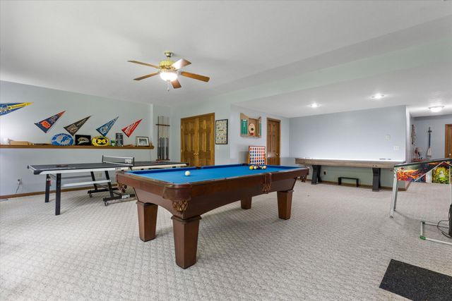 1695 Signal Point Drive, Niles, MI 49120