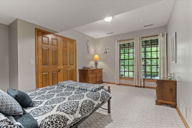 1695 Signal Point Drive, Niles, MI 49120