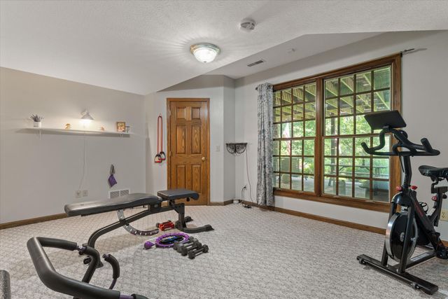 1695 Signal Point Drive, Niles, MI 49120