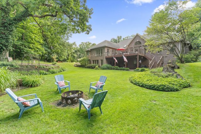 1695 Signal Point Drive, Niles, MI 49120