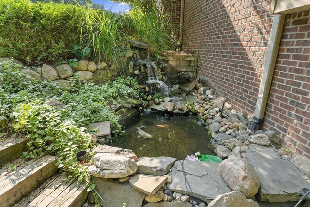 1695 Signal Point Drive, Niles, MI 49120