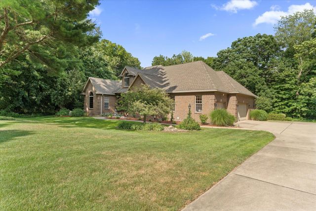 1695 Signal Point Drive, Niles, MI 49120