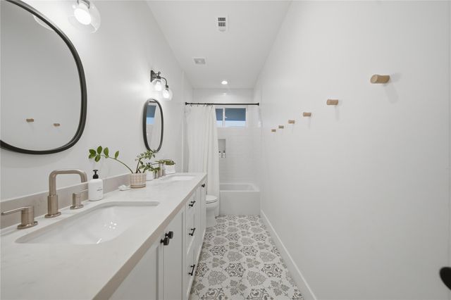 16713 Moby Dick, Jamaica Beach, TX 77554