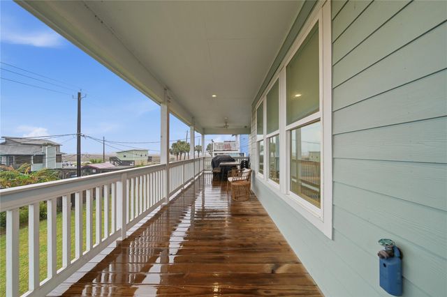 16713 Moby Dick, Jamaica Beach, TX 77554