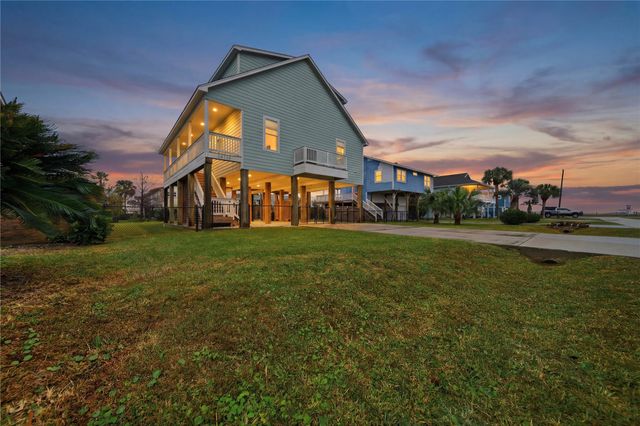 16713 Moby Dick, Jamaica Beach, TX 77554