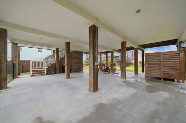 16713 Moby Dick, Jamaica Beach, TX 77554