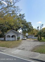 2326 KINGS Road, Jacksonville, FL 32209