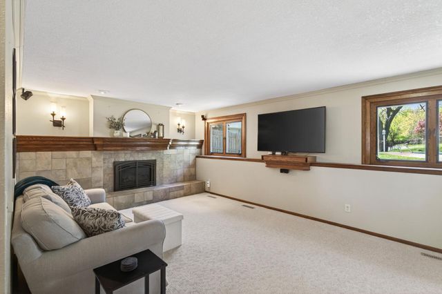 15005 76th Place N, Maple Grove, MN 55311