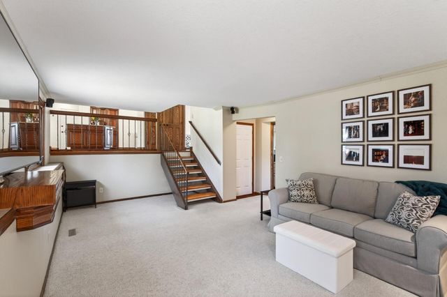 15005 76th Place N, Maple Grove, MN 55311