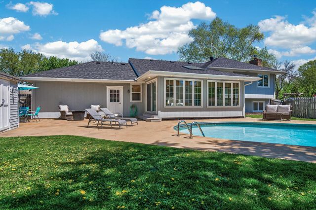 15005 76th Place N, Maple Grove, MN 55311