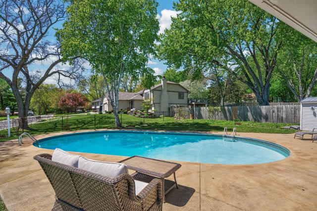 15005 76th Place N, Maple Grove, MN 55311