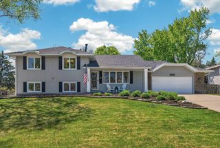 15005 76th Place N, Maple Grove, MN 55311